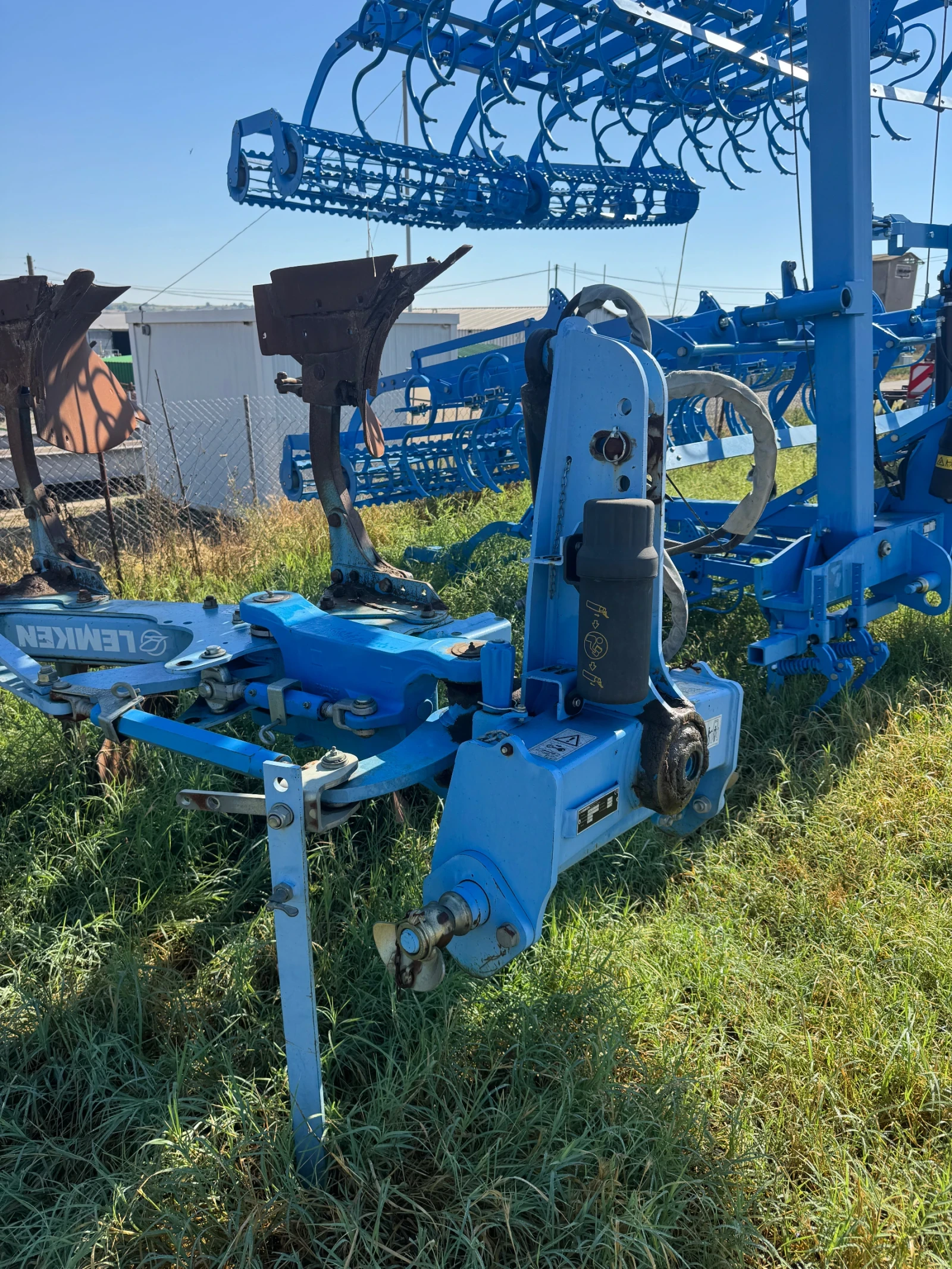 Плуг Lemken
