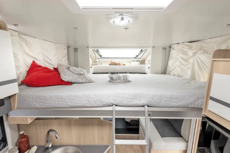 Кемпер Giottiline Siena 395 AT8 165к.с. Premiere, снимка 7 - Каравани и кемпери - 52769340