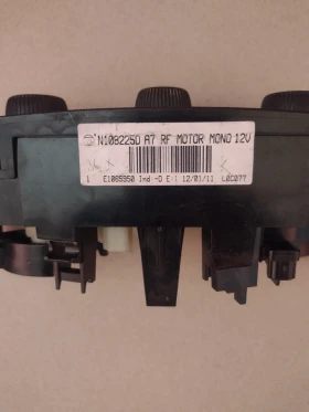 N108225D  панел климатик PEUGEOT 207 E1065950, снимка 3