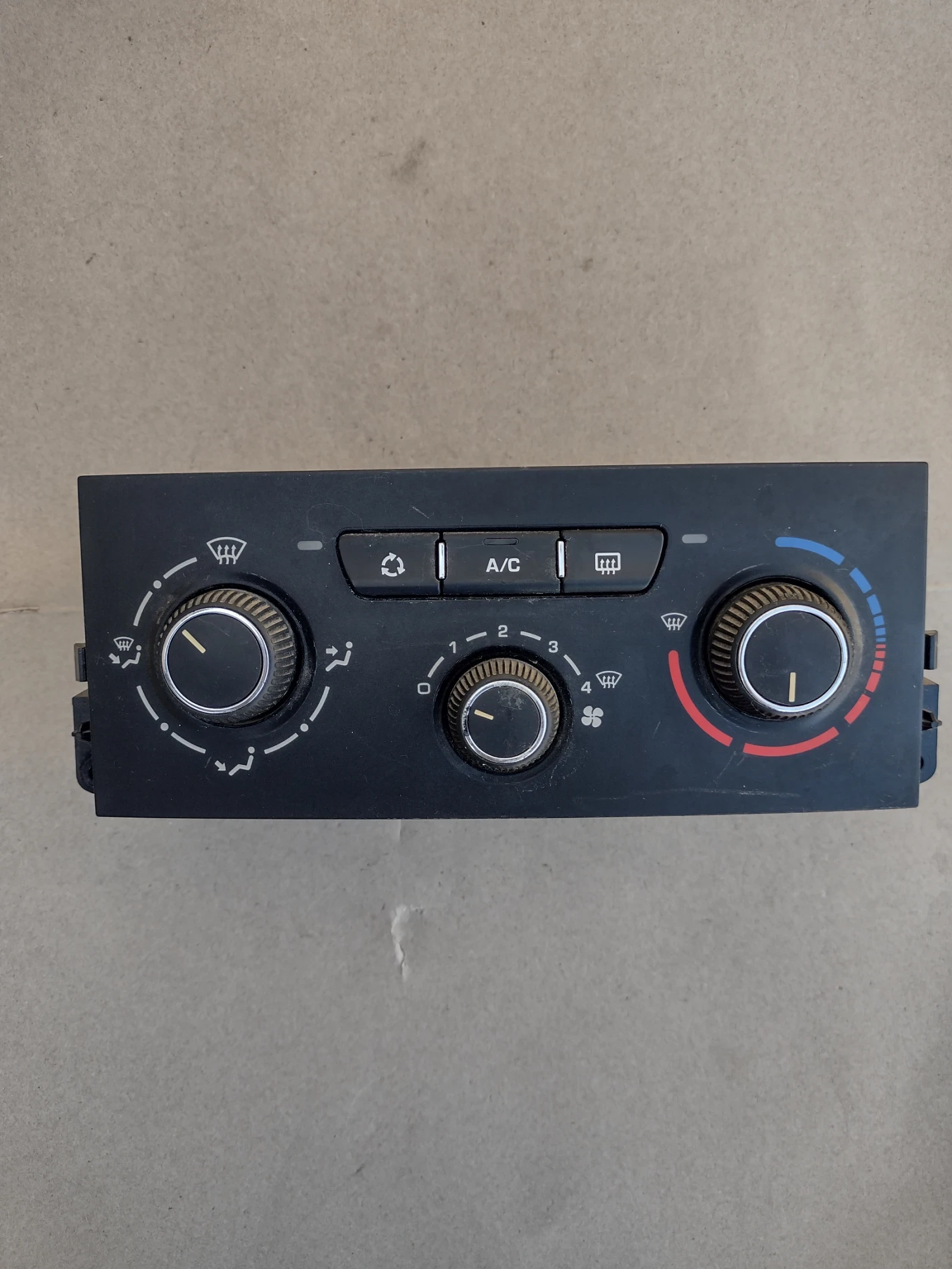 N108225D  ����� �������� PEUGEOT 207 E1065950 | Mobile.bg � ����������� 4