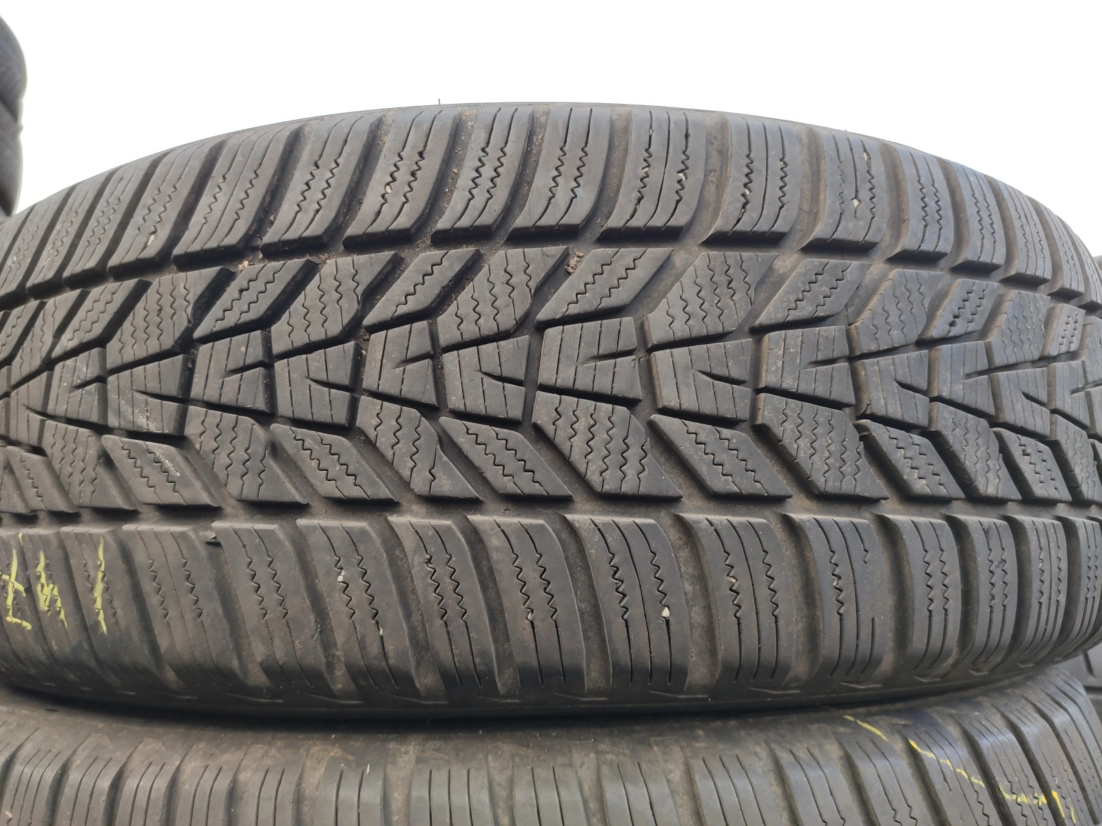 ���� 215/60R17 | Mobile.bg � ����������� 1