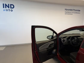 Toyota Yaris LUNA CVT, снимка 10