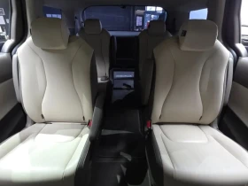 Kia Carnival 2.2 CRDi 9 места   202 к.с.   Нисък пробег   ТОП Ц, снимка 10