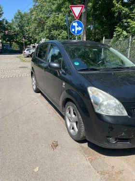 Toyota Corolla verso, снимка 3