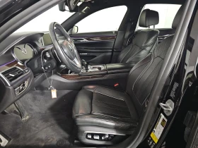 BMW 750 M* SPORT* XDRIVE* HARMON* KARDON* МАСАЖ* ХЕДЪП* ПА - 35500 лв. / 18150.86 € - 53015337 12