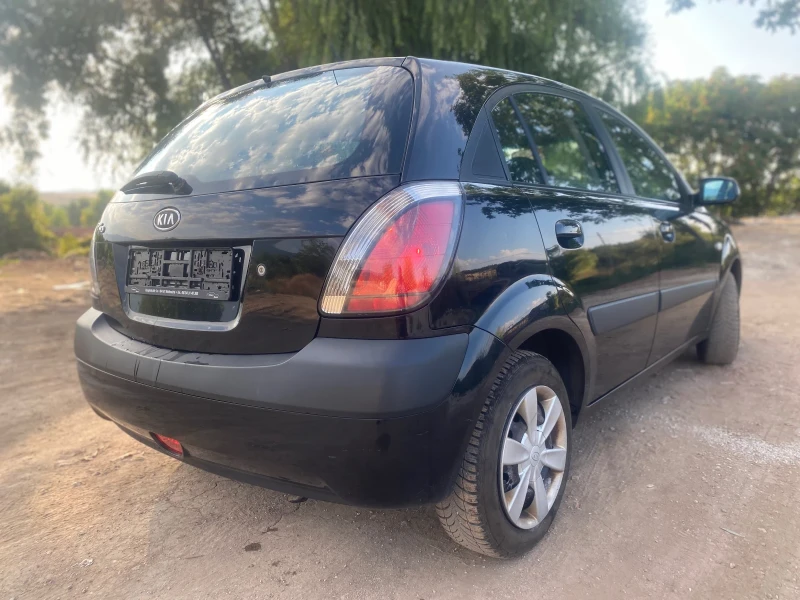 Kia Rio 1.4L бензин Климатик , снимка 4 - Автомобили и джипове - 47529053