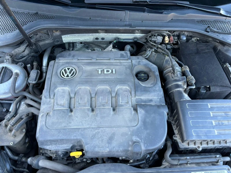 VW Golf, снимка 11 - Автомобили и джипове - 47453686