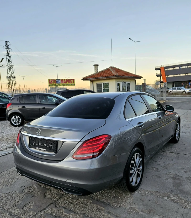 Mercedes-Benz C 180 Капарирана/Продадена , снимка 5 - Автомобили и джипове - 48273506