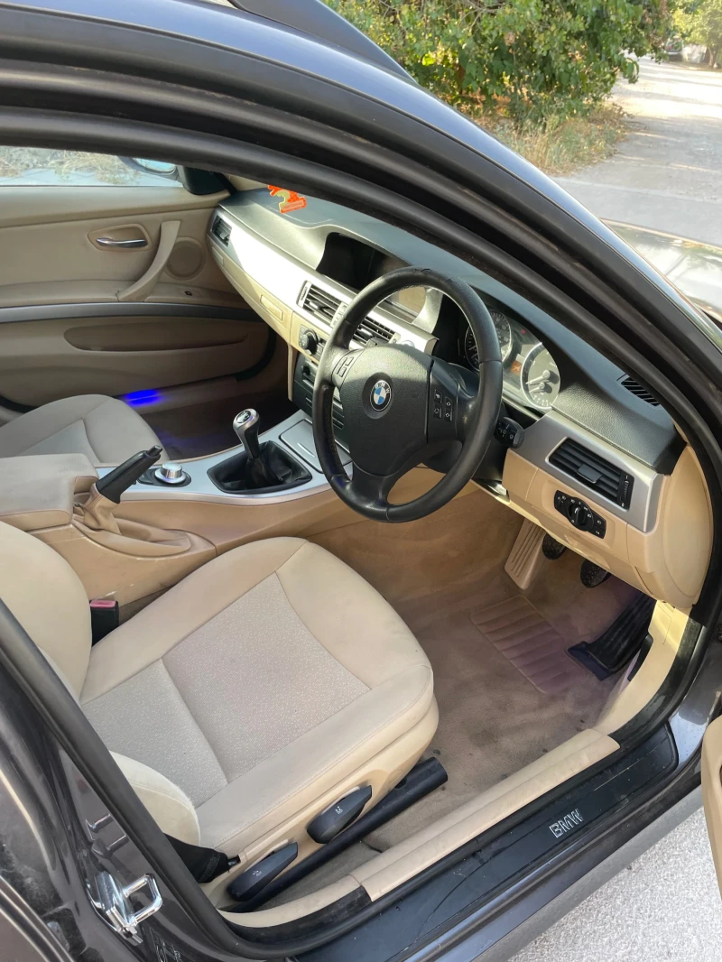 BMW 320, снимка 10 - Автомобили и джипове - 52652507