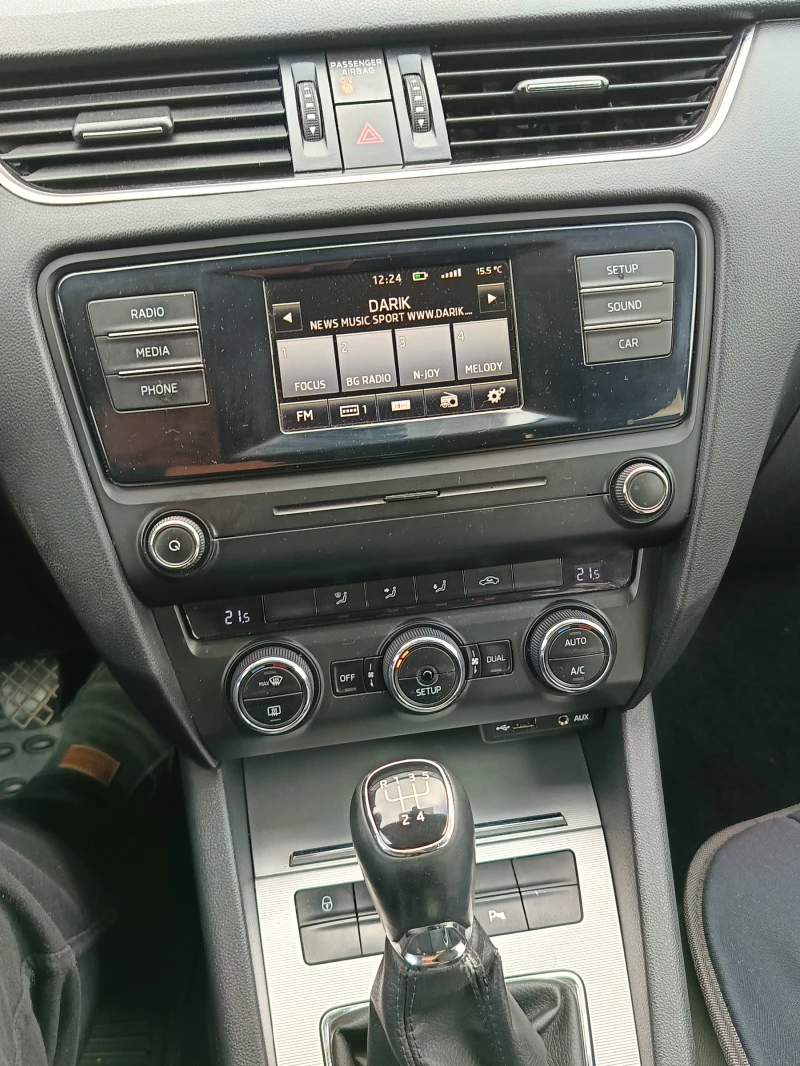 Skoda Octavia 1.6 TDI, снимка 6 - Автомобили и джипове - 52304233