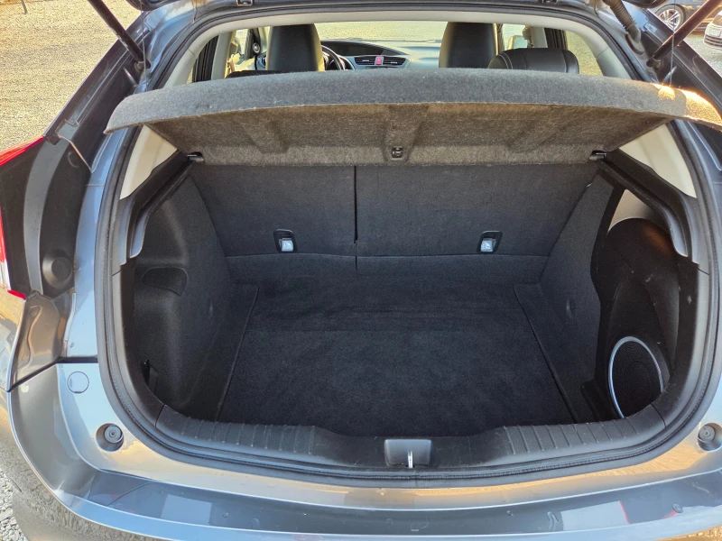 Honda Civic 1.8i-VTEC 140k.c Executive ШВЕЙЦАРИЯ   , снимка 16 - Автомобили и джипове - 52770964