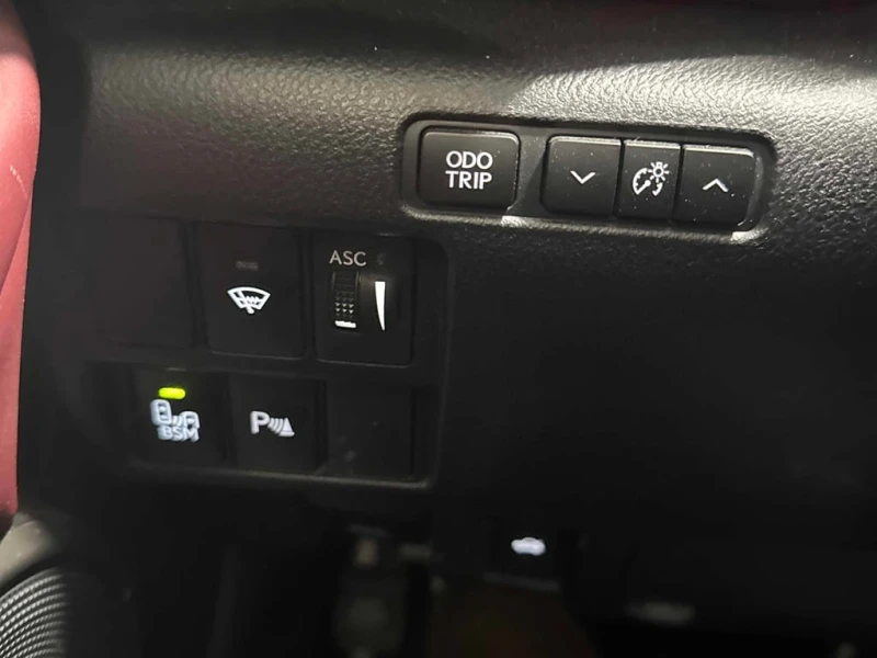 Lexus RC 350 * 2dr Cpe AWD * CARFAX * БЕЗ ПЪРВОНАЧАЛНА ВНОСКА, снимка 15 - Автомобили и джипове - 53014287