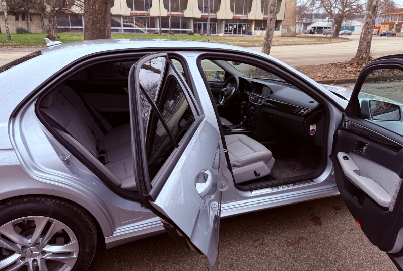 Mercedes-Benz E 250, снимка 6 - Автомобили и джипове - 53569033