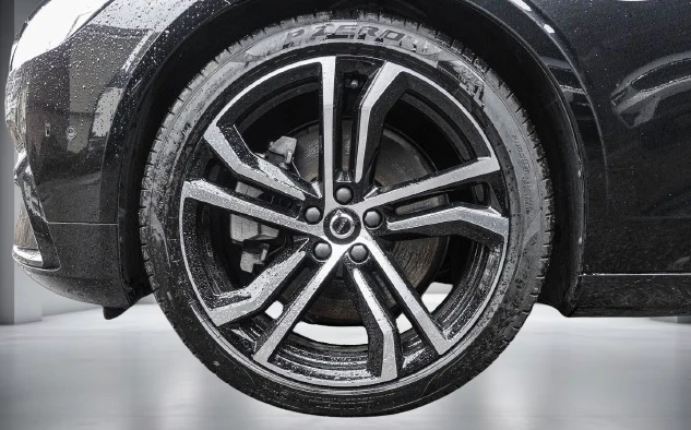 Volvo S90 T8 Recharge AWD = Ultimate Dark = Гаранция - изображение 3