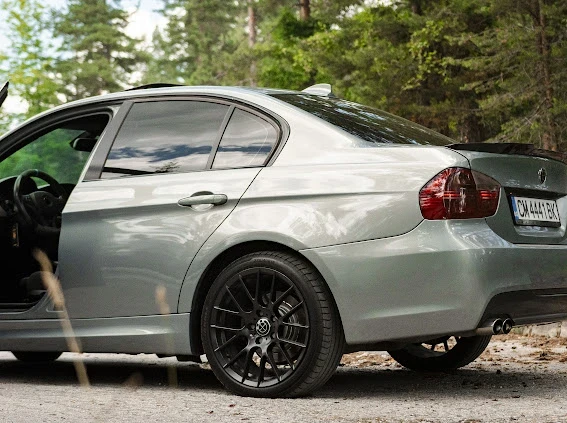 BMW 320  - изображение 7