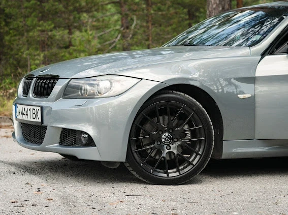 BMW 320  - изображение 2