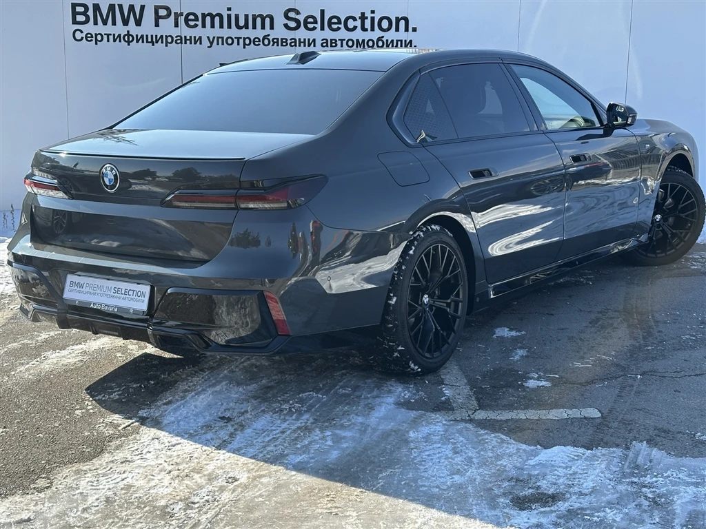 BMW 740 xDrive - изображение 2