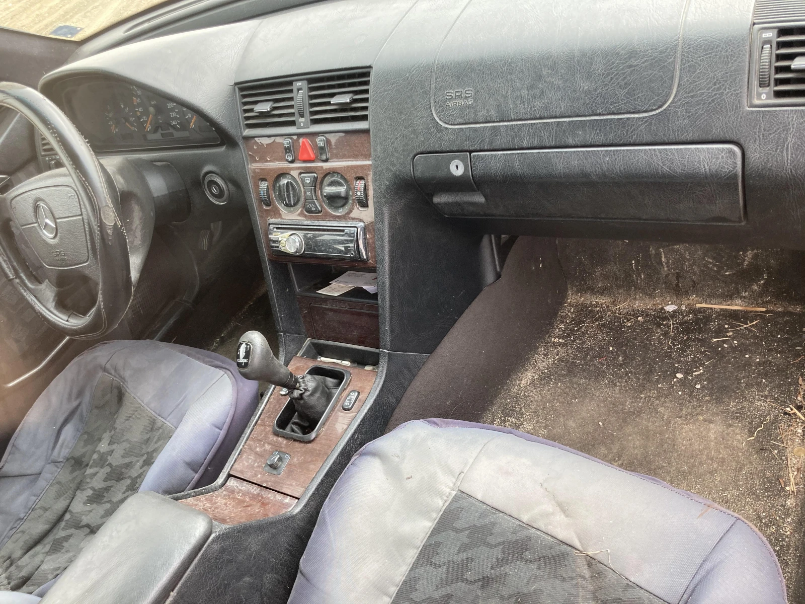 Mercedes-Benz C 180 ГАЗОВ ИНЖЕКЦИОН - изображение 5