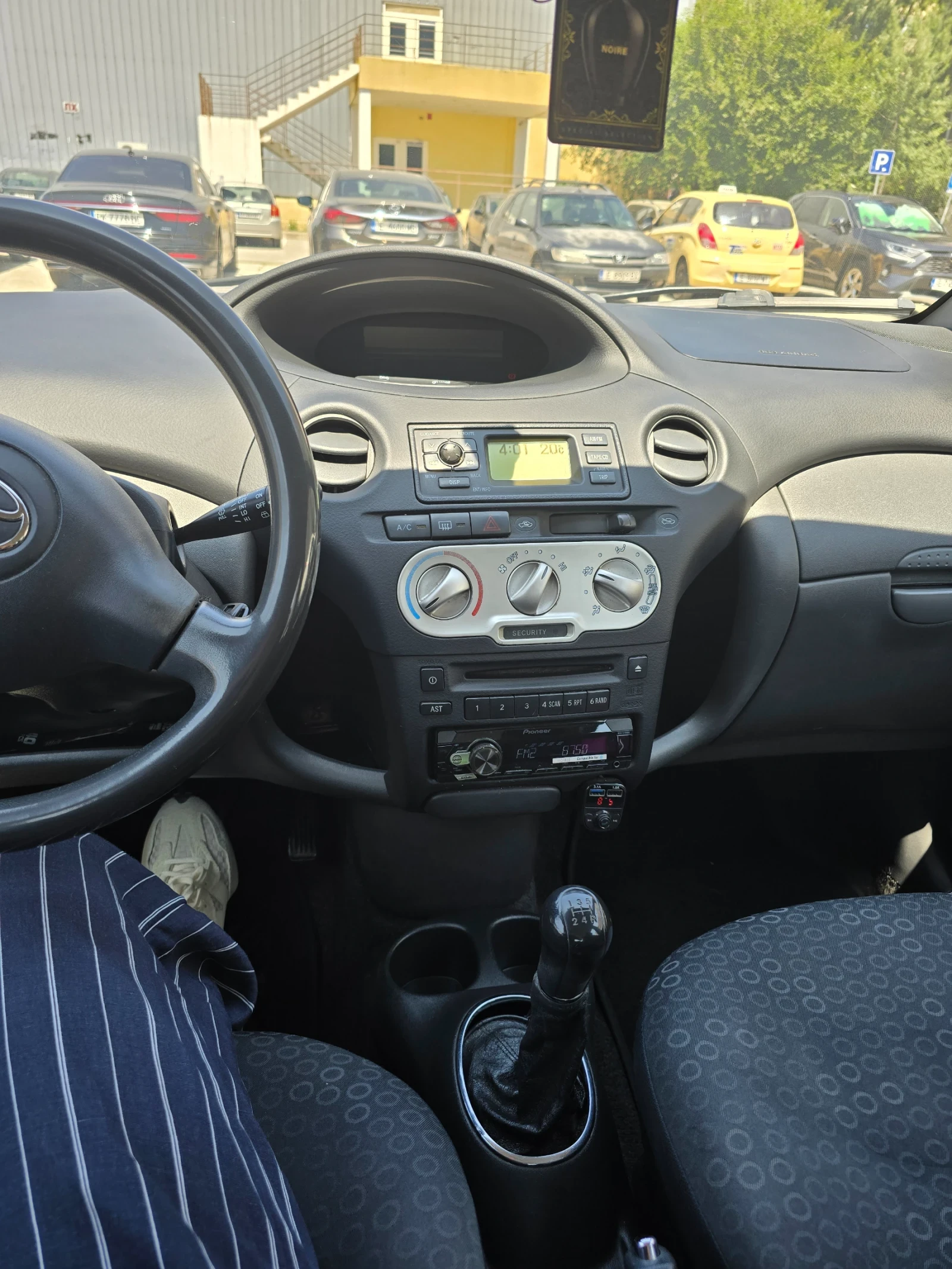Toyota Yaris  - изображение 7
