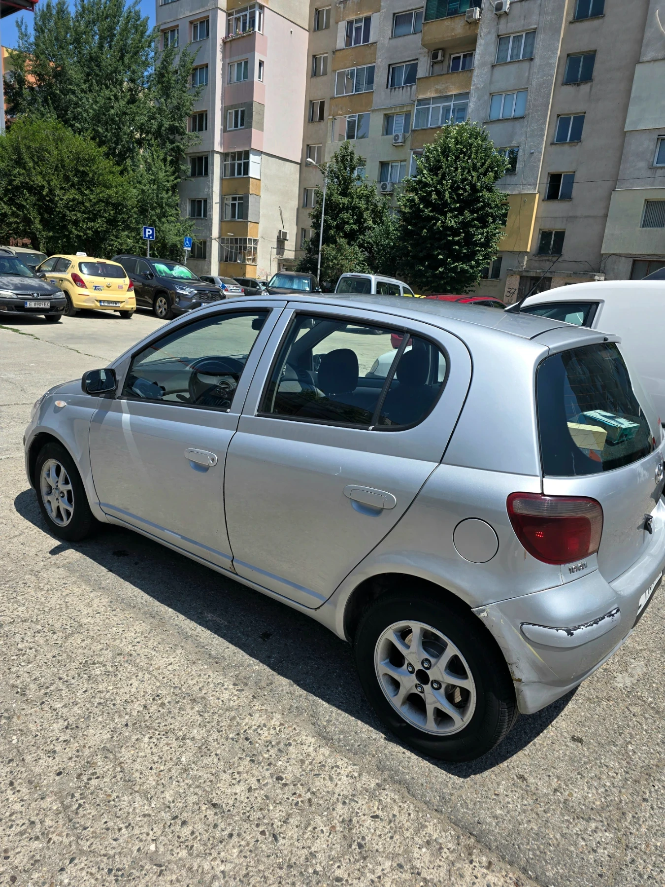 Toyota Yaris  - изображение 4