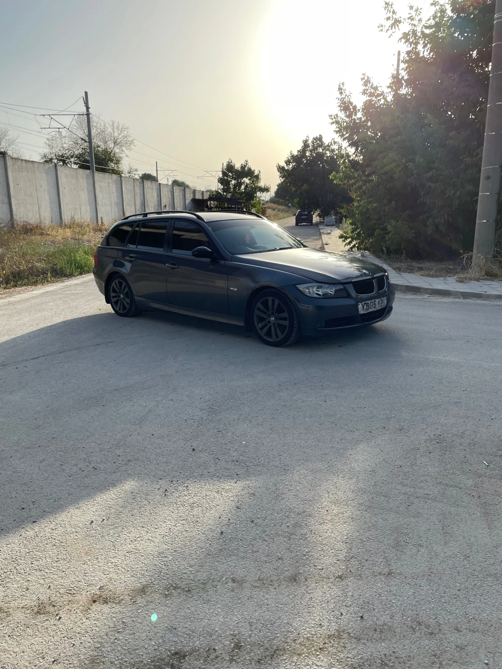 BMW 320  - изображение 2