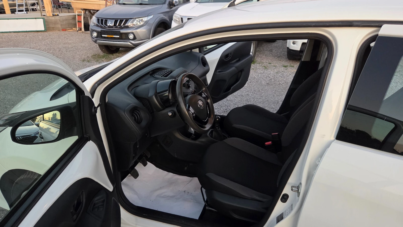 Toyota Aygo 1.0 VVTi EUR.6B - изображение 9
