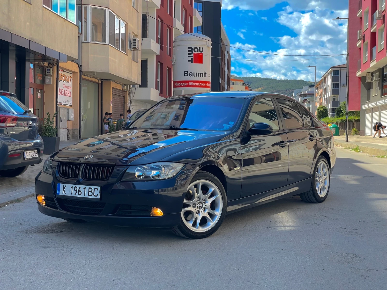 BMW 320  - изображение 2