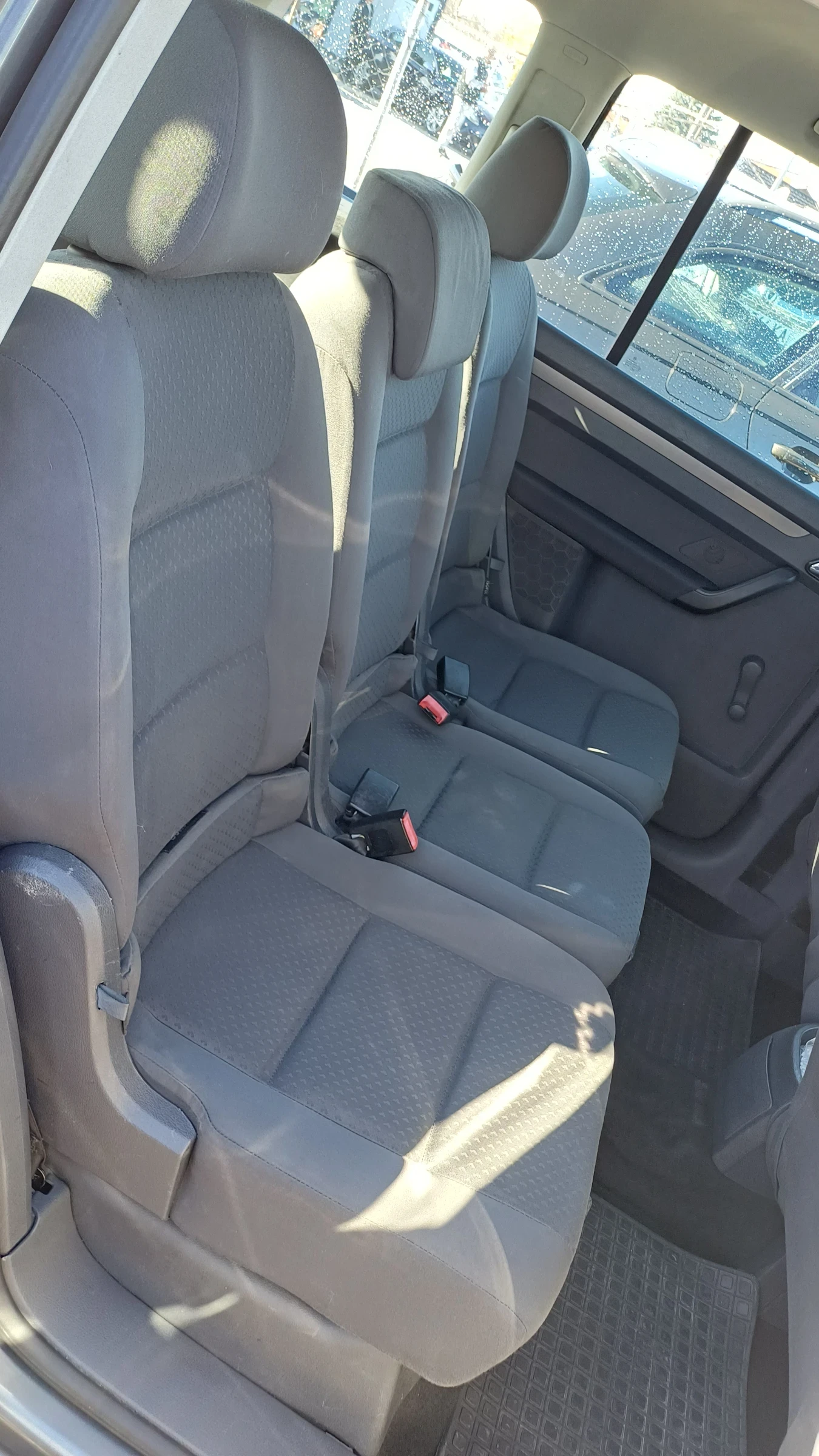 VW Touran 1.9TDI 7местен - изображение 10