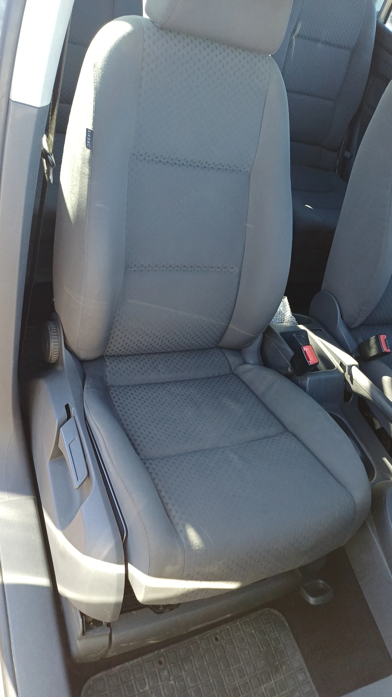 VW Touran 1.9TDI 7местен - изображение 9