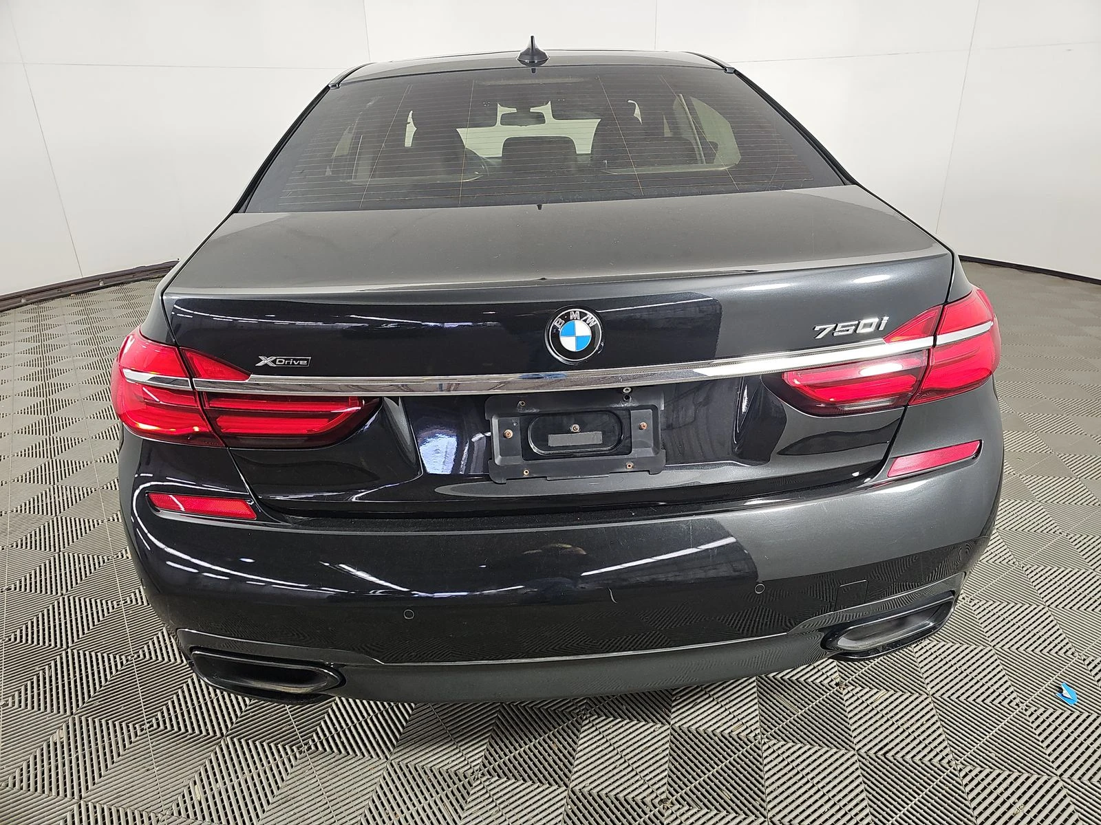 BMW 750 M* SPORT* XDRIVE* HARMON* KARDON* * *  | Mobile.bg   6