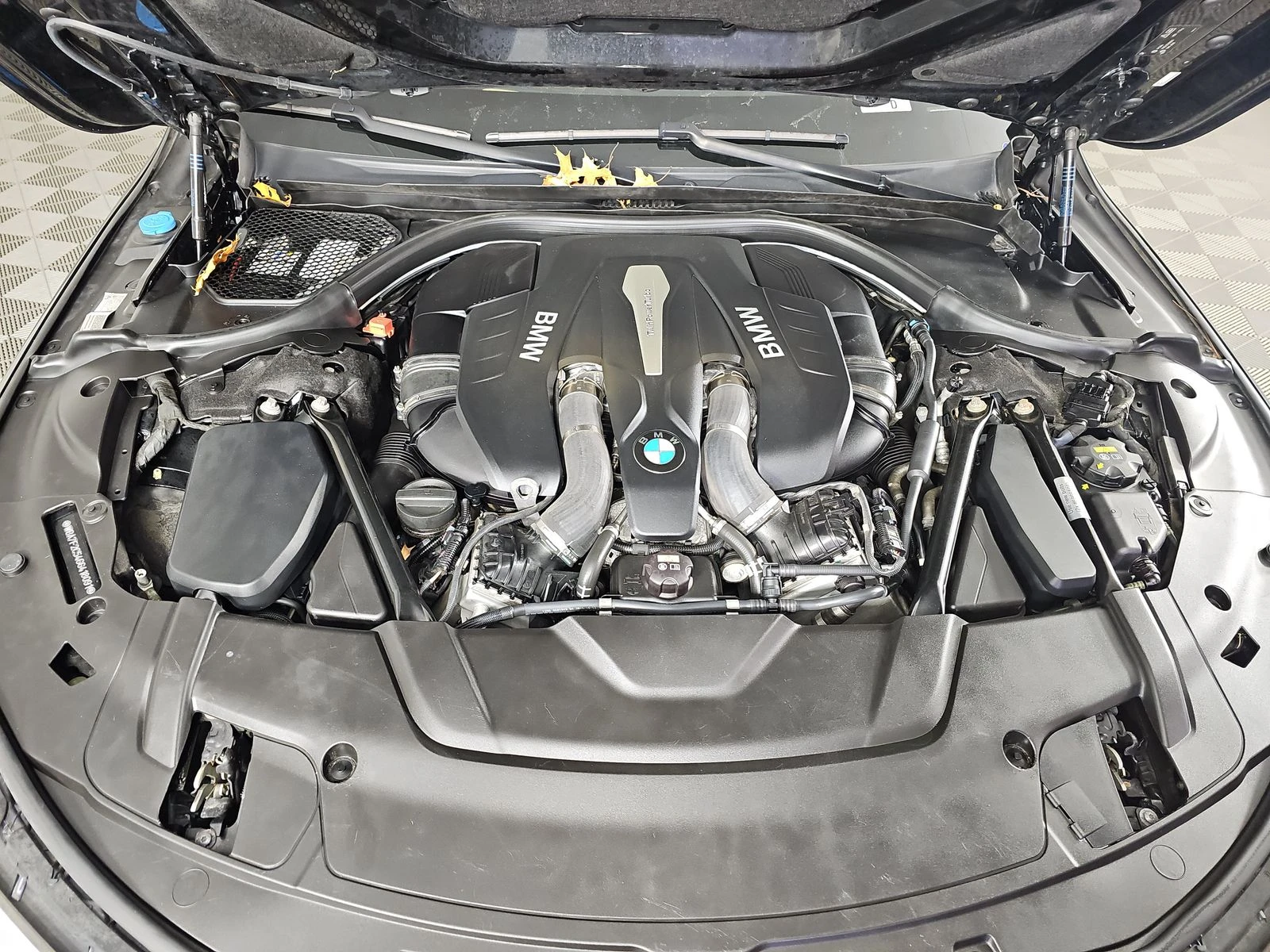 BMW 750 M* SPORT* XDRIVE* HARMON* KARDON* * *  | Mobile.bg   14