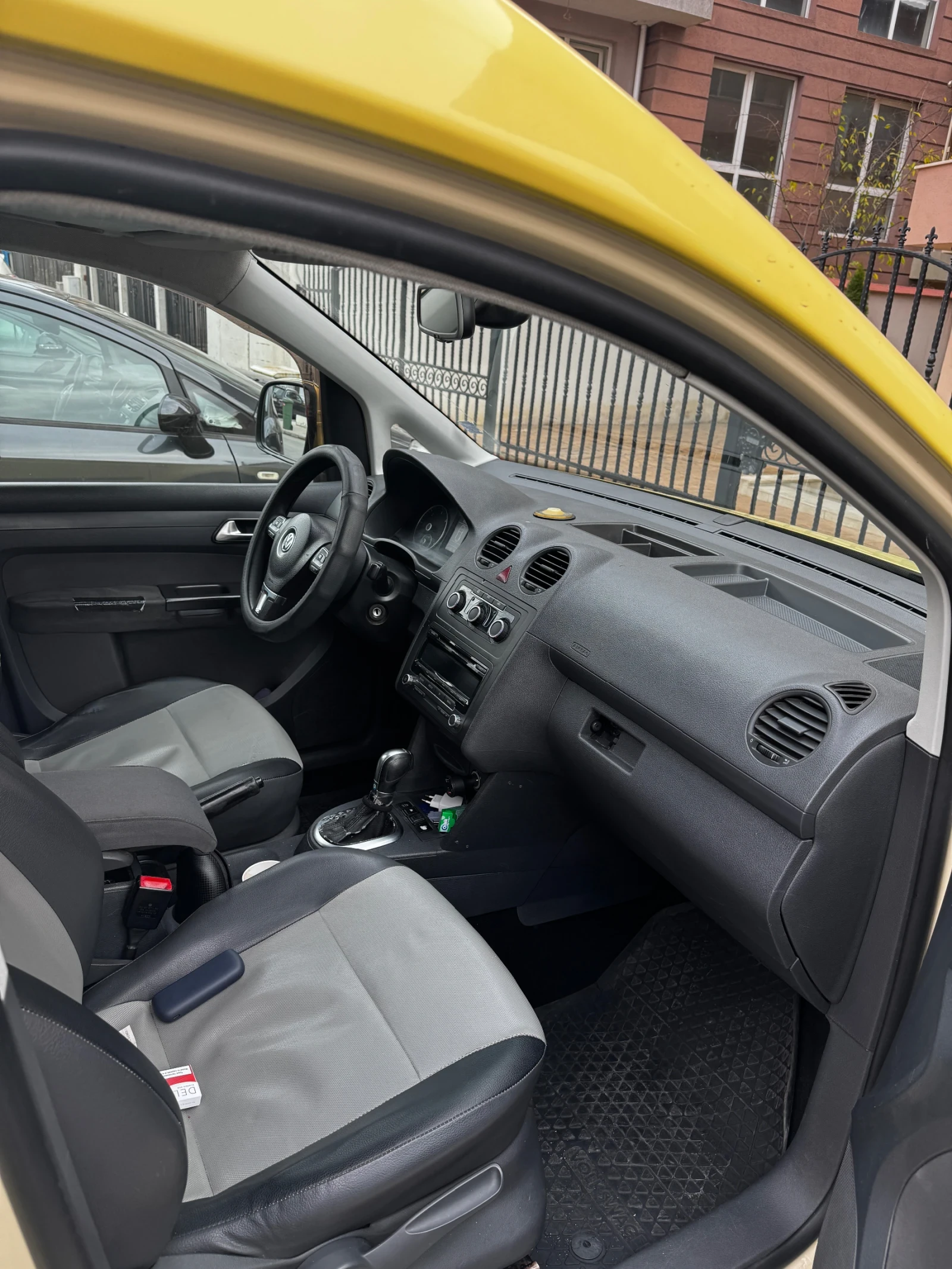 VW Caddy 2.0tdi - изображение 8