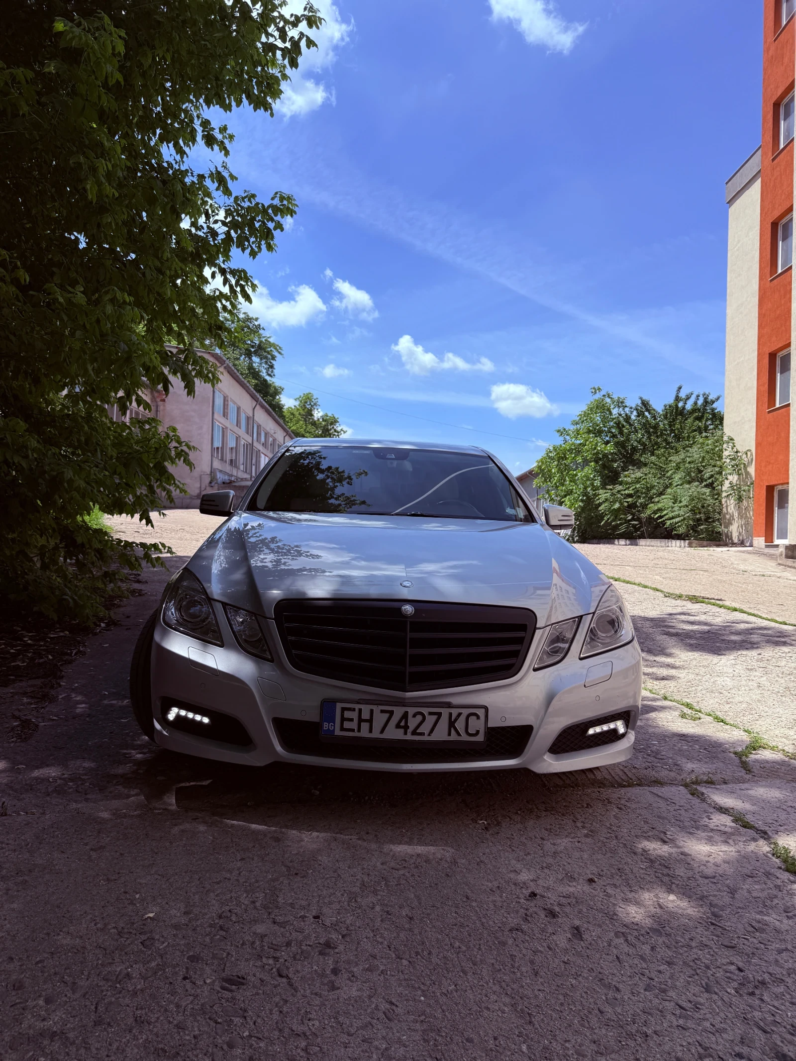 Mercedes-Benz E 250, снимка 2 - Автомобили и джипове - 53569033