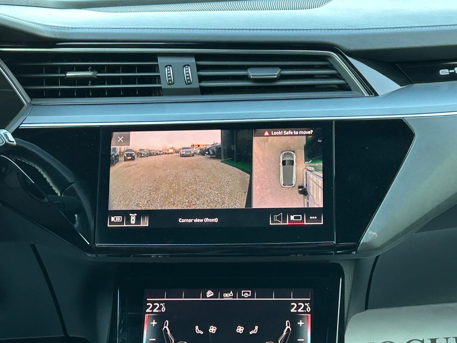 Audi E-Tron 55* QUATTRO* 95KW* B&O* 360* ACC* MEMORY, снимка 12 - Автомобили и джипове - 53738221