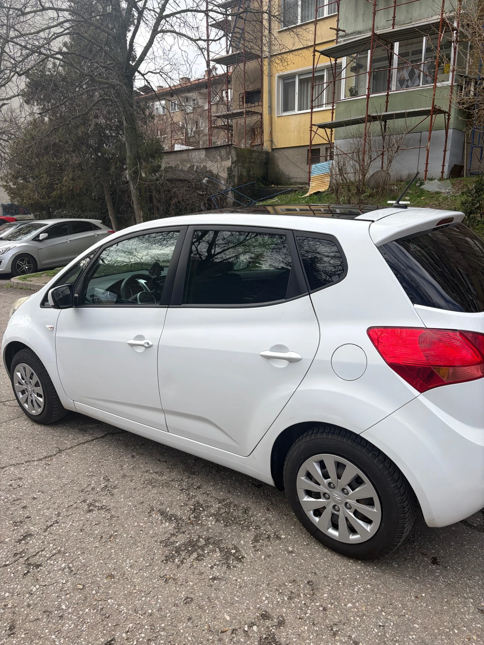 Kia Venga 1.4 газ/бензин ; Панорама, снимка 3 - Автомобили и джипове - 54075452