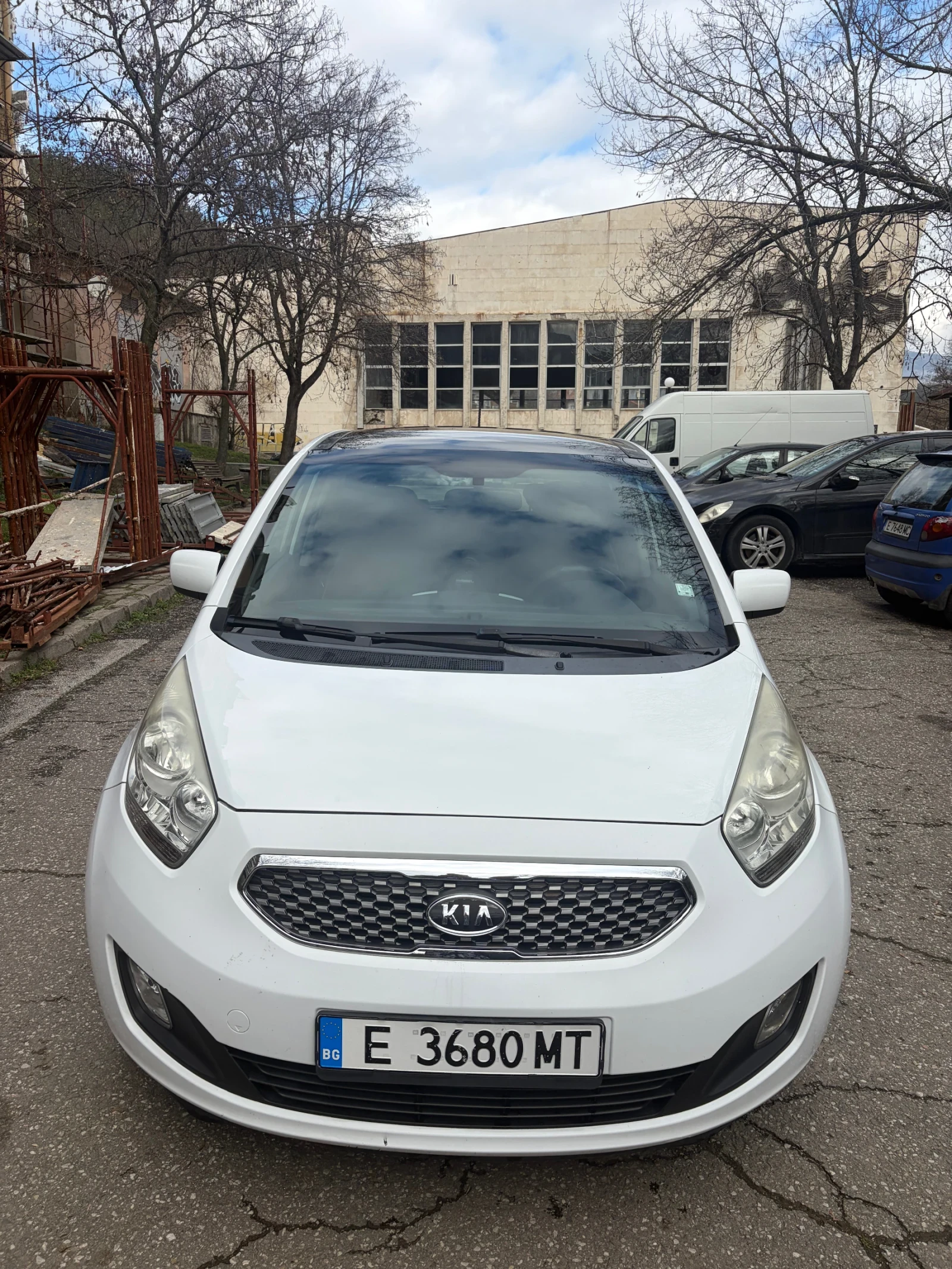 Kia Venga 1.4 газ/бензин ; Панорама