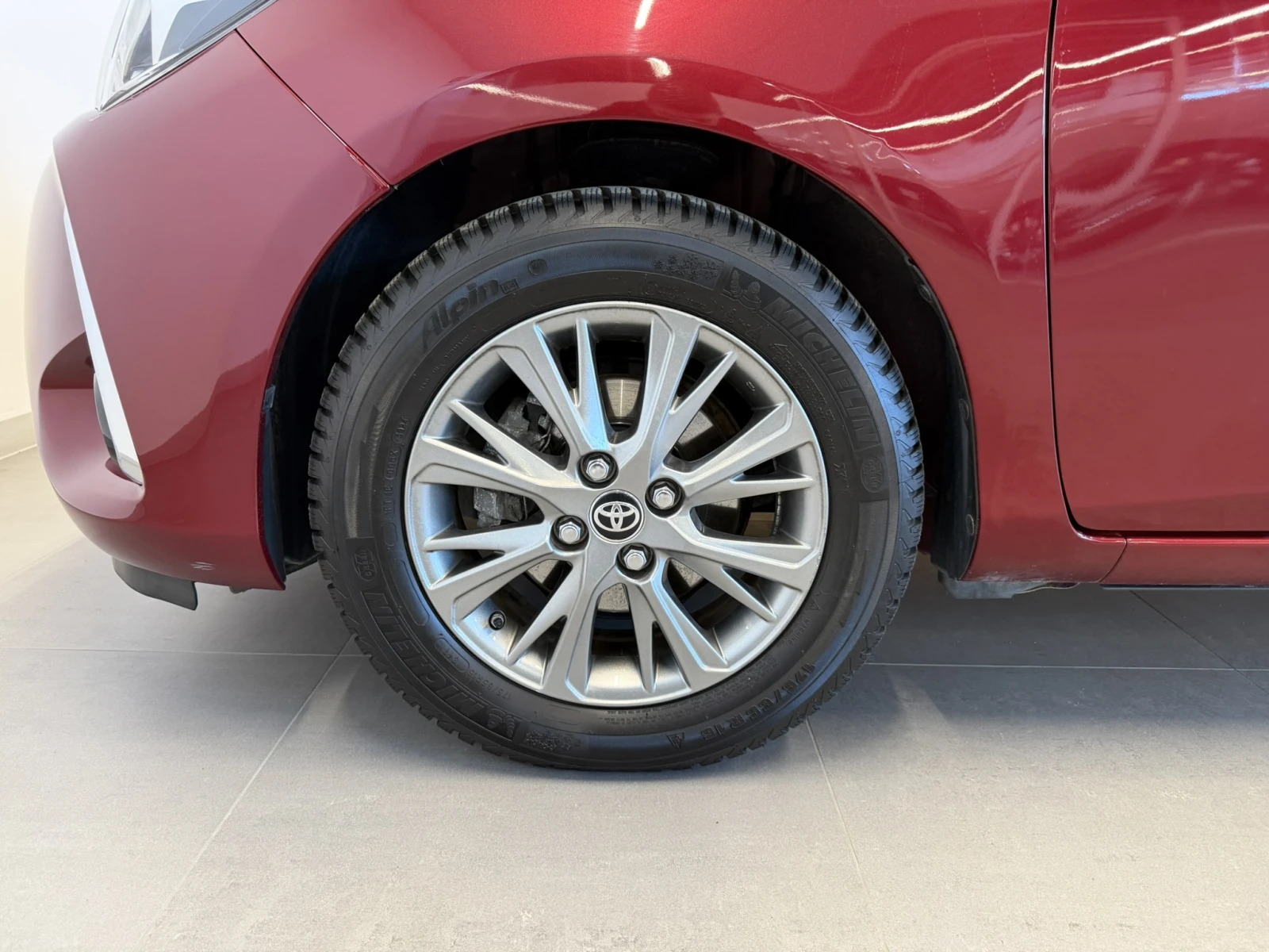 Toyota Yaris LUNA CVT, снимка 9 - Автомобили и джипове - 54151516