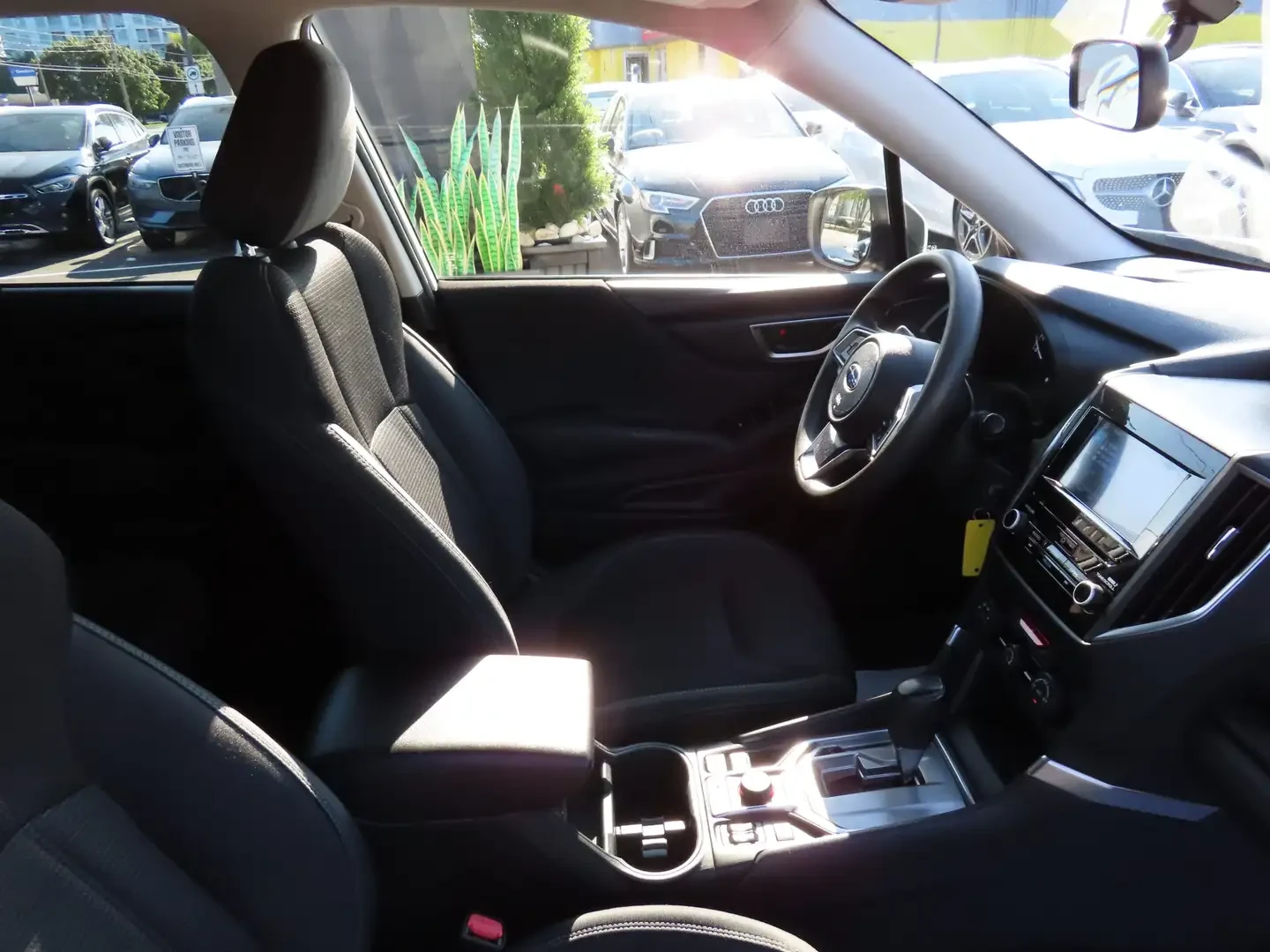 Subaru Forester  2.5 L - AWD - Reverse Camera - Heated Seats !!, снимка 10 - Автомобили и джипове - 54327790