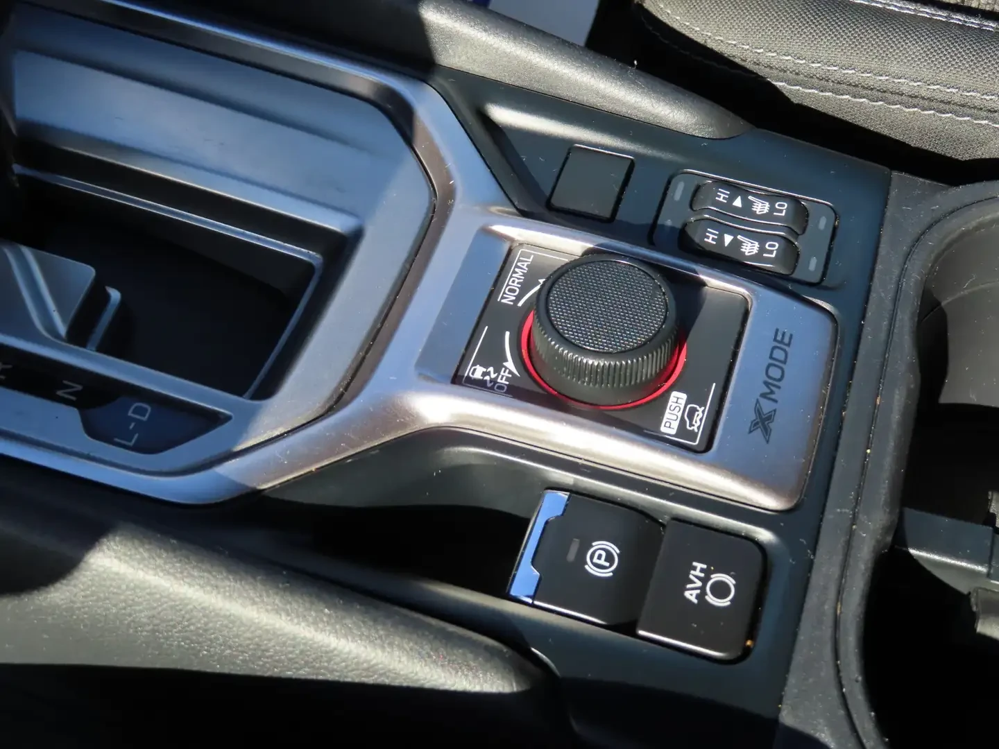 Subaru Forester  2.5 L - AWD - Reverse Camera - Heated Seats !!, снимка 11 - Автомобили и джипове - 54327790