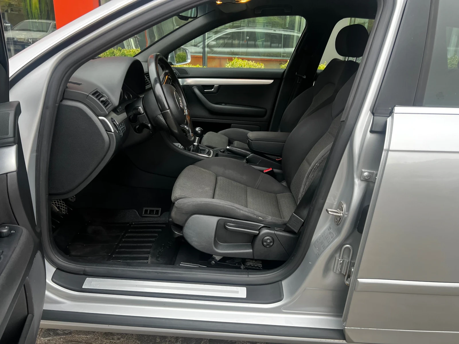 Audi A4 1.9TDI 6 скорости, снимка 7 - Автомобили и джипове - 54383733