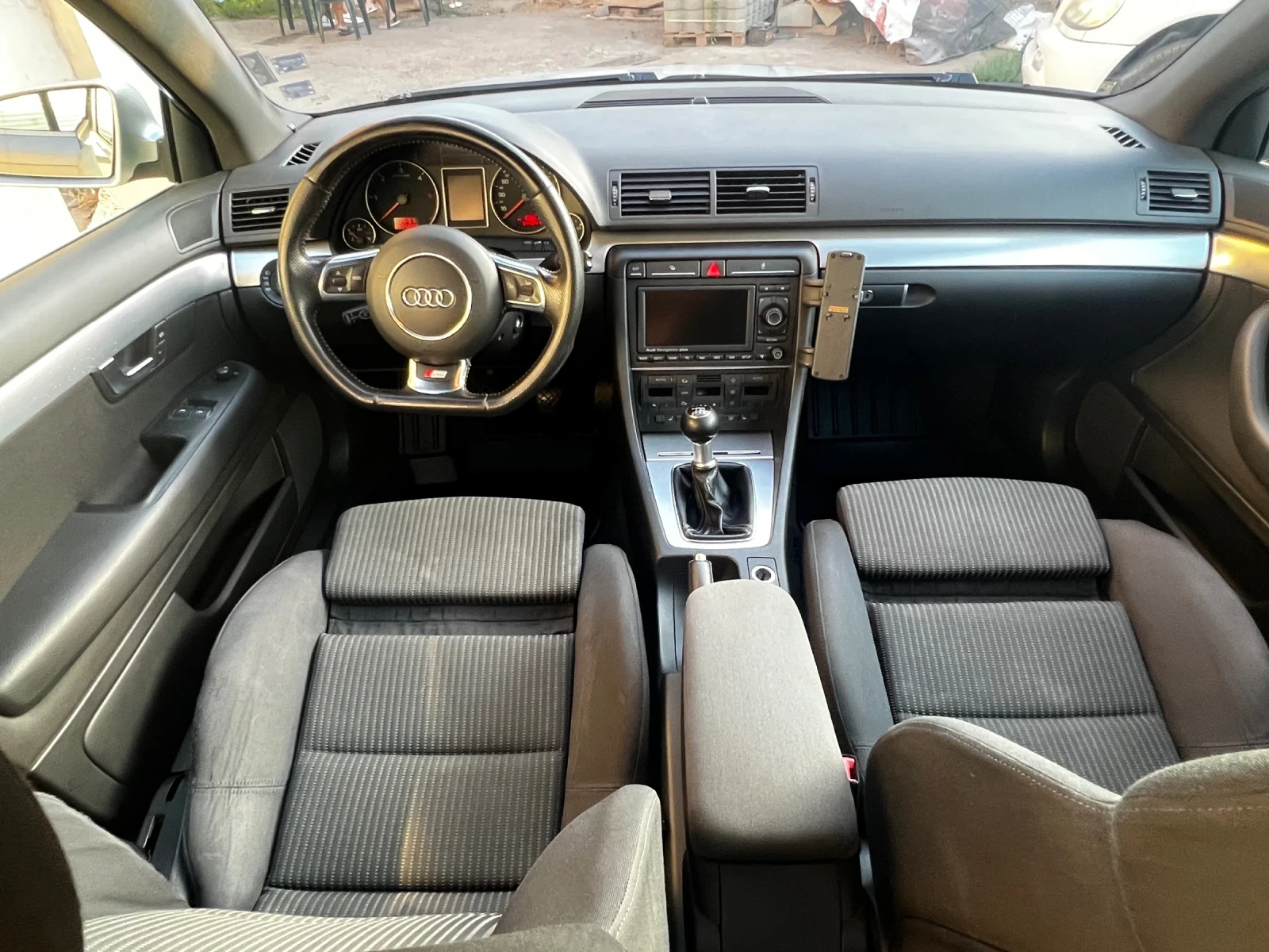 Audi A4 1.9TDI 6 скорости, снимка 11 - Автомобили и джипове - 54383733