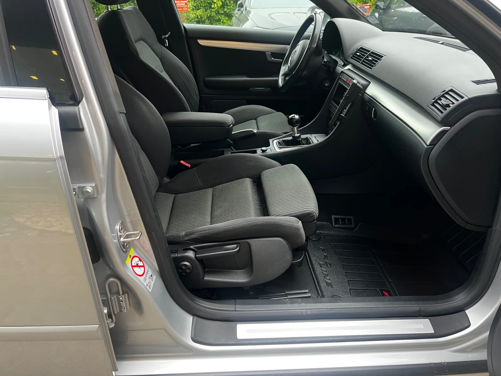 Audi A4 1.9TDI 6 скорости, снимка 9 - Автомобили и джипове - 54383733