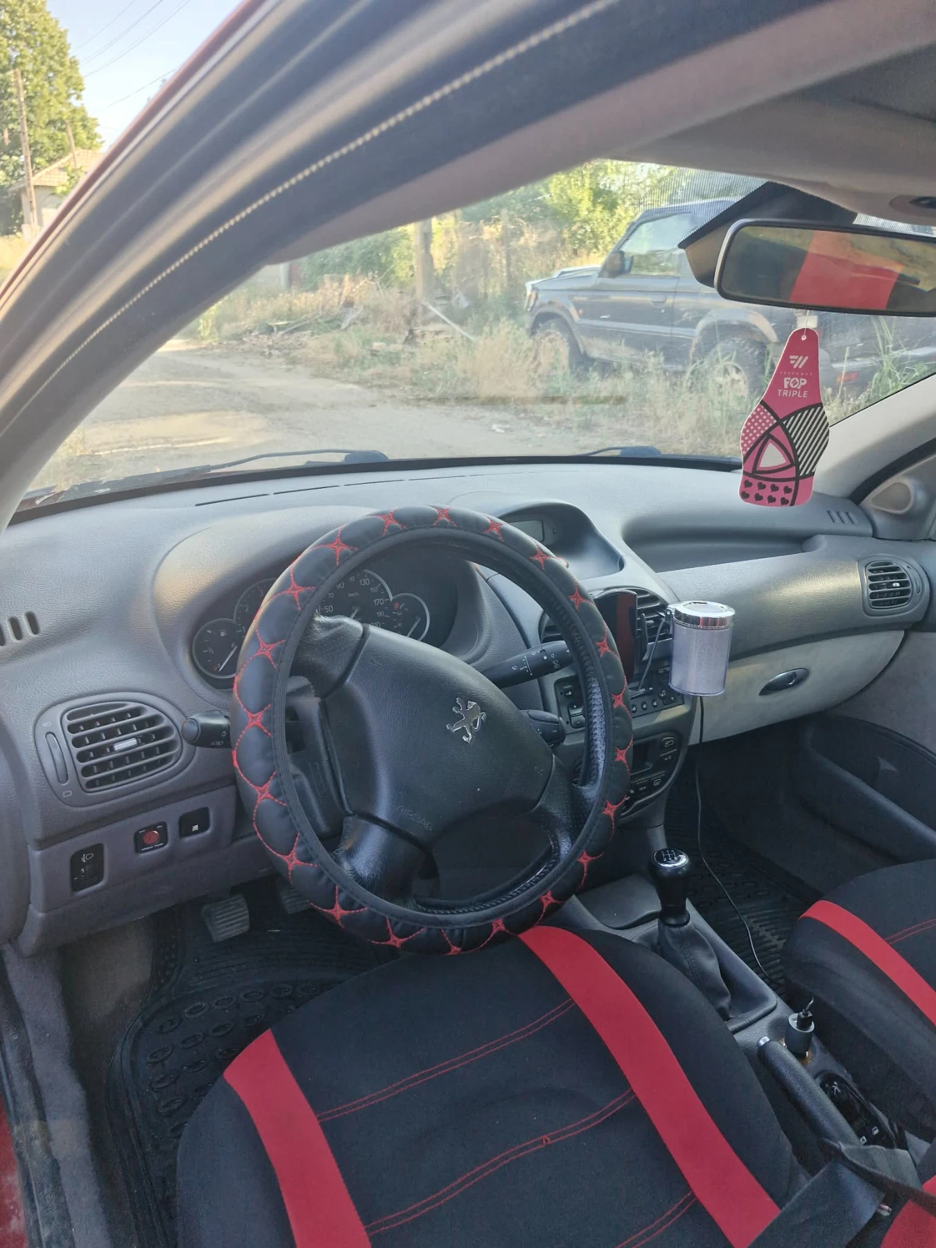 Peugeot 206 1.6 i, снимка 3 - Автомобили и джипове - 55247058
