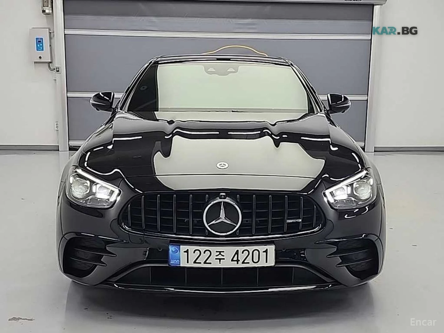 Mercedes-Benz E 53 AMG 4MATIC+ * HUD* 360* МАСАЖИ* ПАНО* ОБДУХВ, снимка 2 - Автомобили и джипове - 55377738