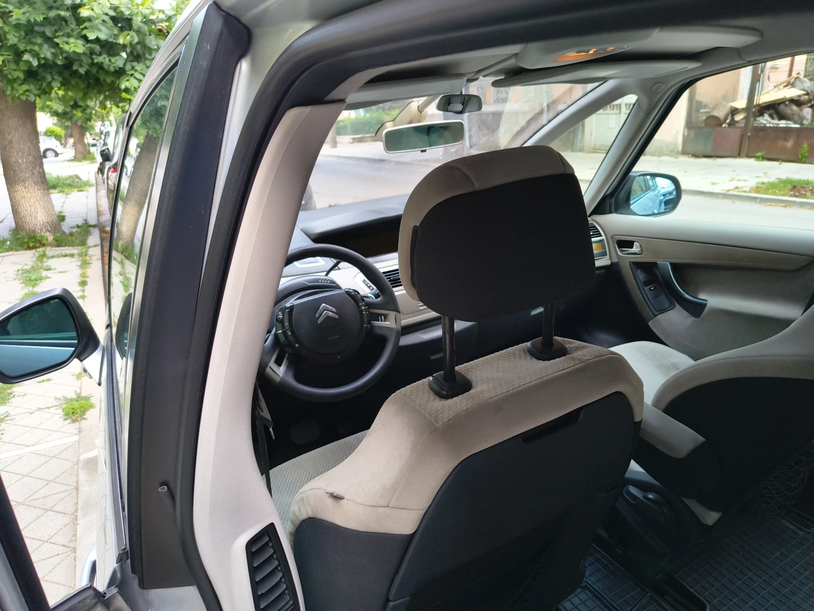 Citroen C4 Picasso, снимка 3 - Автомобили и джипове - 55523071