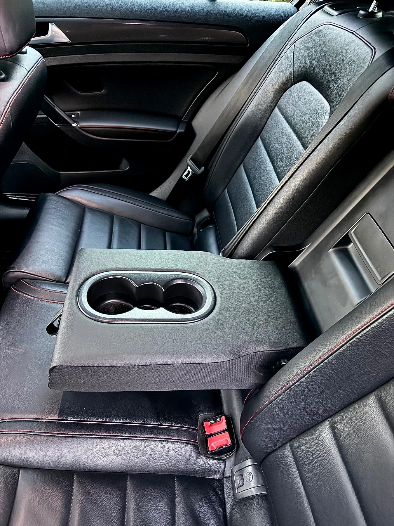 VW Golf  VII GTI 2.0 TSI  230 к.с DSG KEYLESS DISTRONIC, снимка 15 - Автомобили и джипове - 55791685