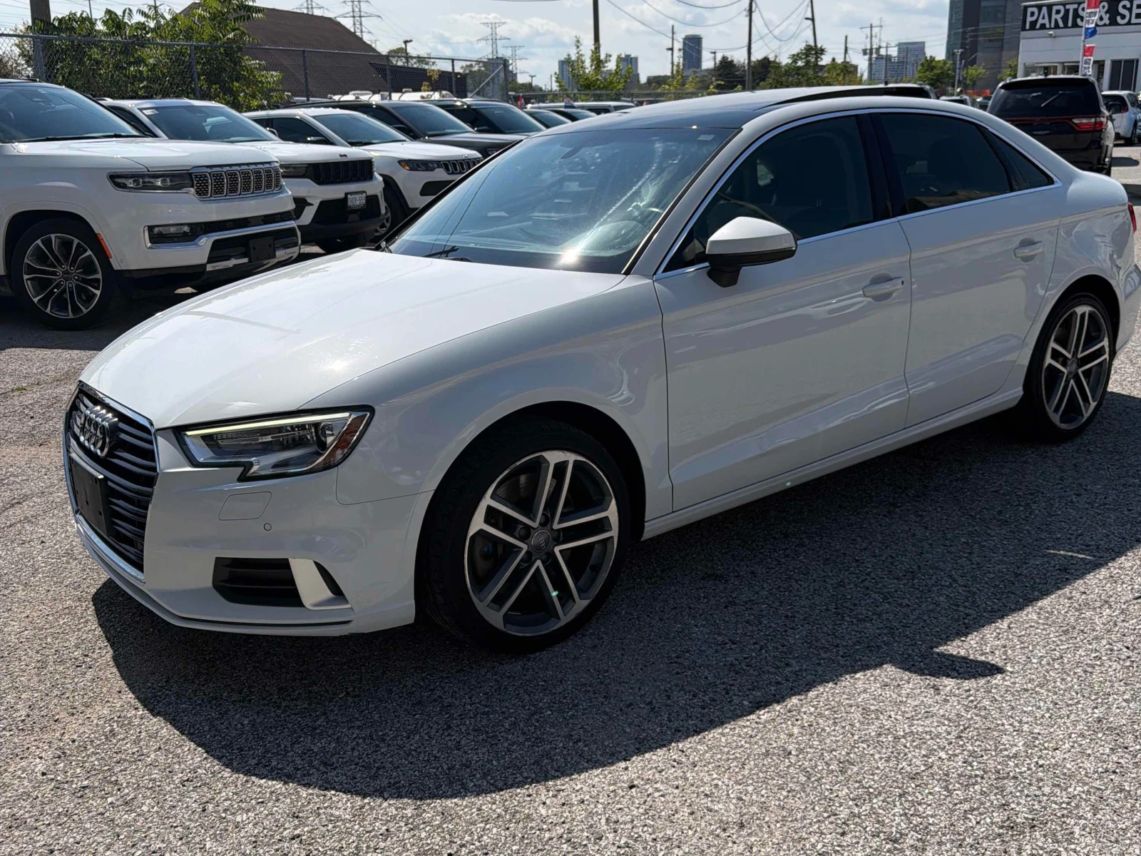 Audi A3 * Progressiv * CARFAX * БЕЗ ПЪРВОНАЧАЛНА ВНОСКА, снимка 13 - Автомобили и джипове - 56001631
