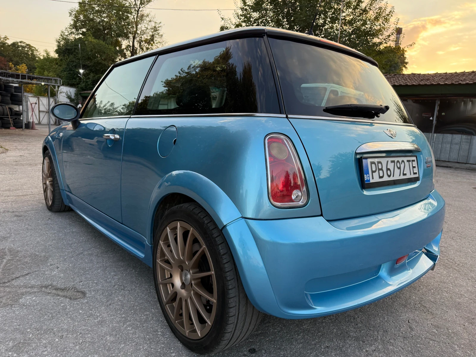 Mini Cooper Custom, снимка 2 - Автомобили и джипове - 56167844