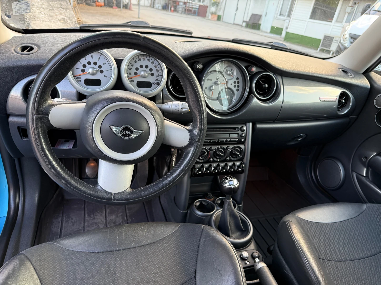 Mini Cooper Custom, снимка 8 - Автомобили и джипове - 56167844