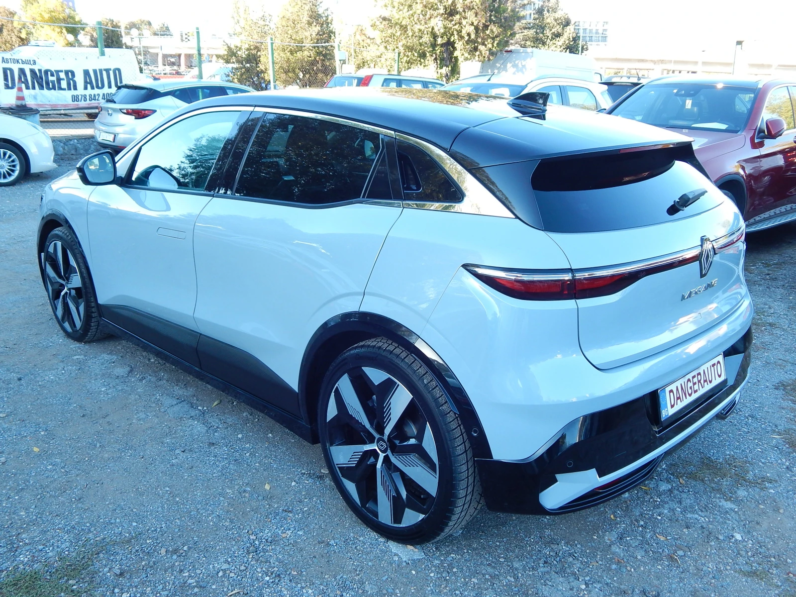 Renault Megane * E-TECH* 60KW* , снимка 6 - Автомобили и джипове - 56567640